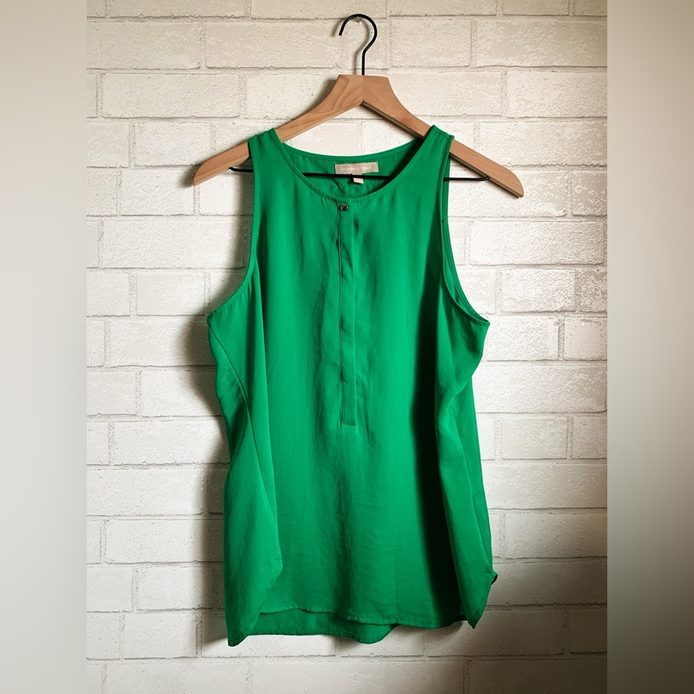 Banana Republic Vibrant Green Semi Sheer Henley Sleeveless Blouse